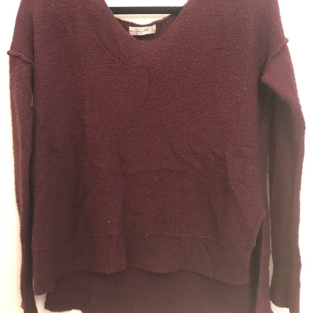 maroon sweater